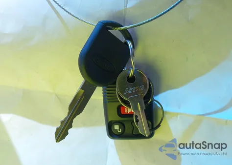 2005 Ford Explorer Sport Trac Adrenalin/Xls/Xlt from USA, damaged, VIN 1FMZU67K75UA35166